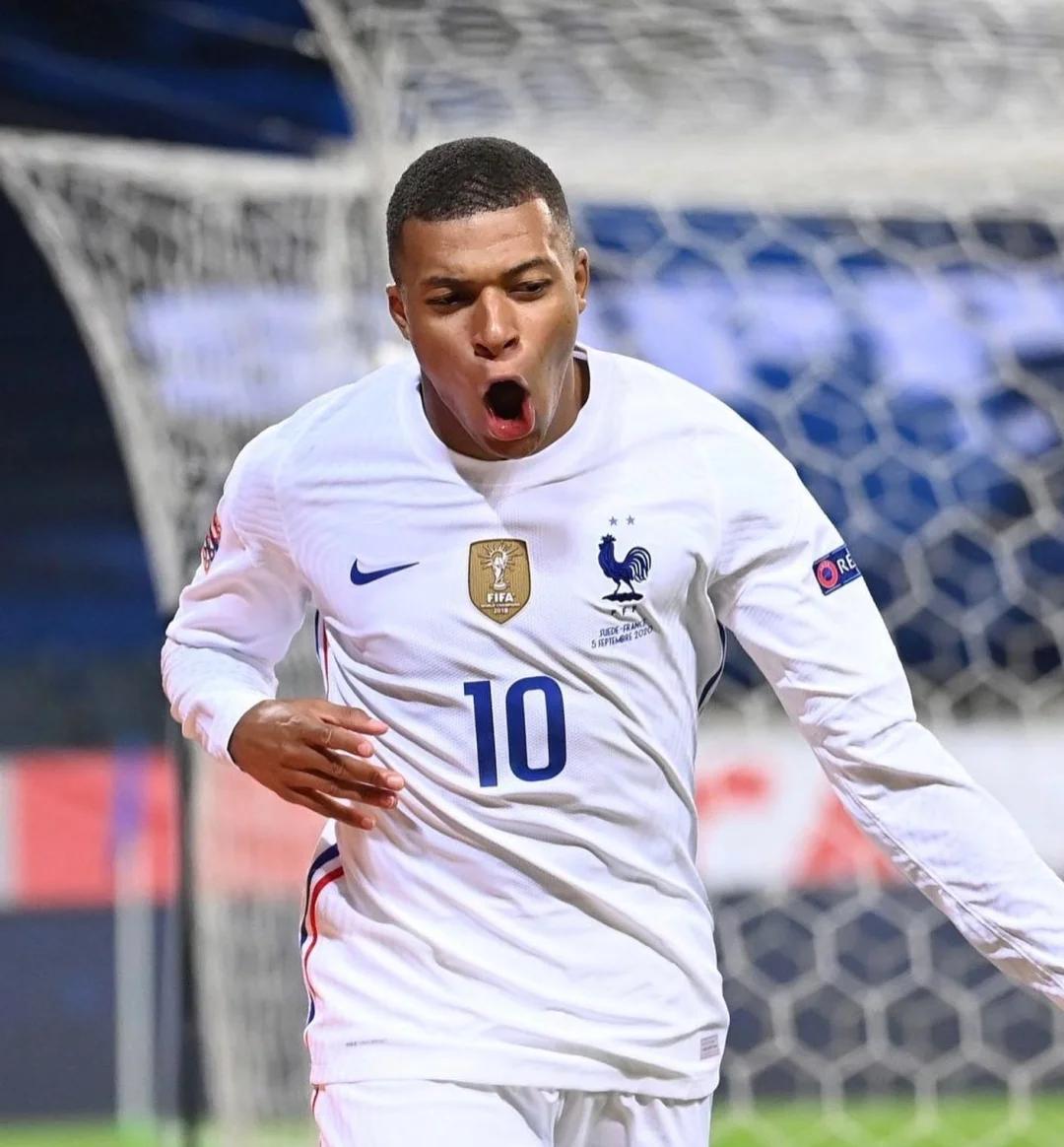 7换1交易大成功！暴脾气轰37分6篮板，率队晋级半决赛