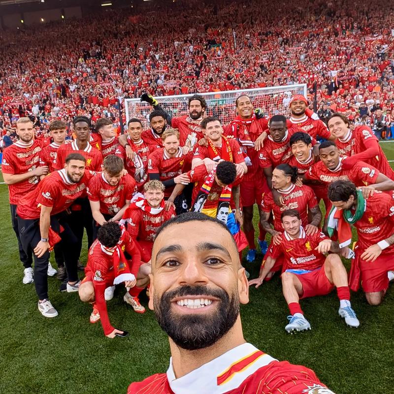 申京隔扣颜射亚当斯，后者按头锁喉遭申京“挑衅”：就扣你这混球