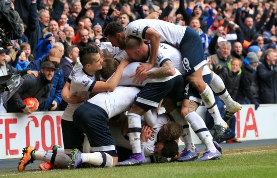 大博阿滕：我去巴萨得征得梅西的同意；夸他是谎言我喜欢C罗